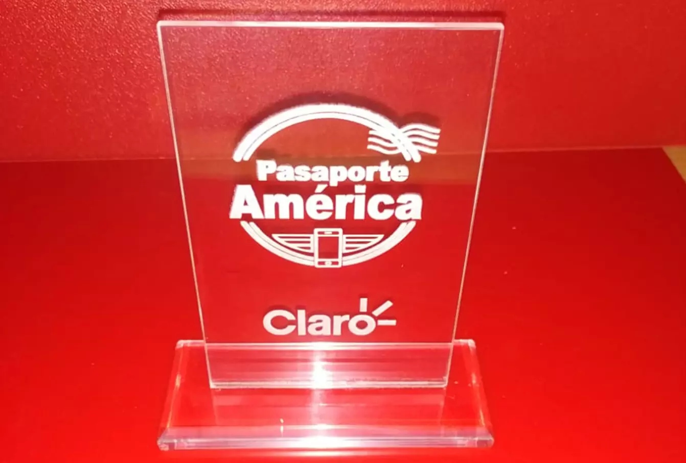 Trofeos y placas conmemorativas